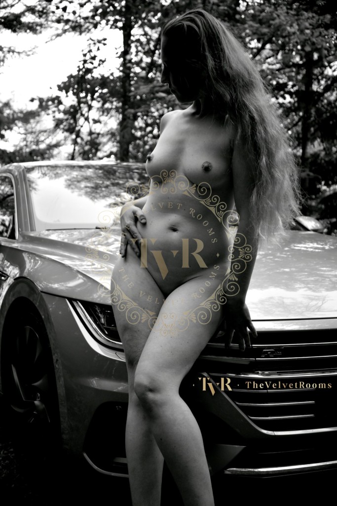 Magdalena  escort Küssnacht