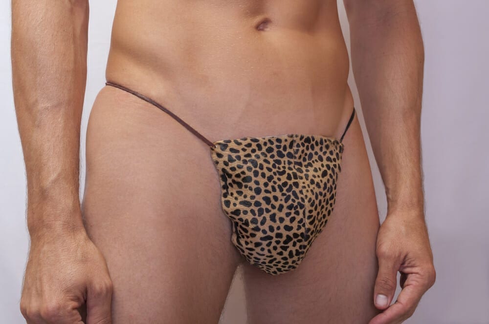 Men's thong: dare to wear it ! 